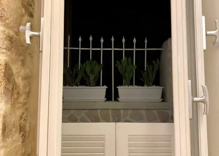 Nesh House