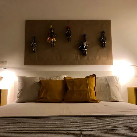 Nesh House * Syrakus